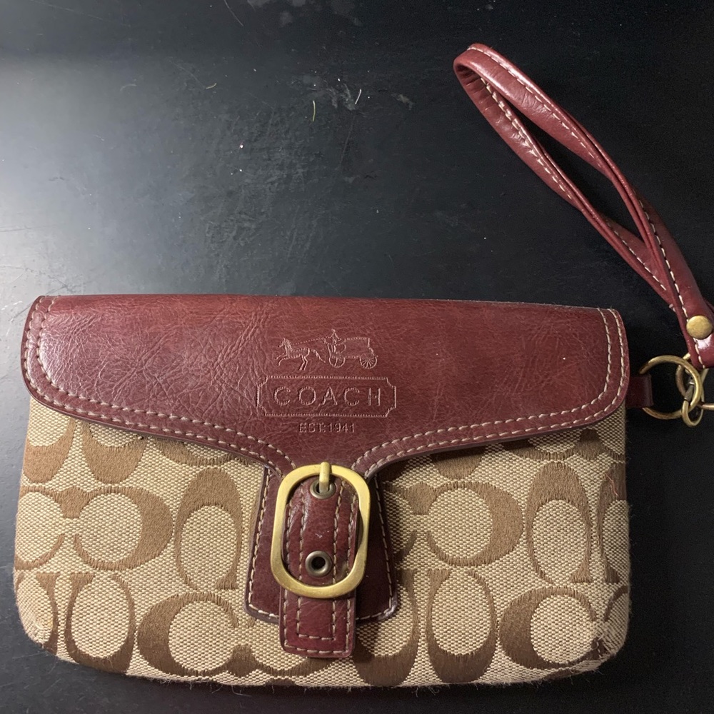 Coach medium wristlet!